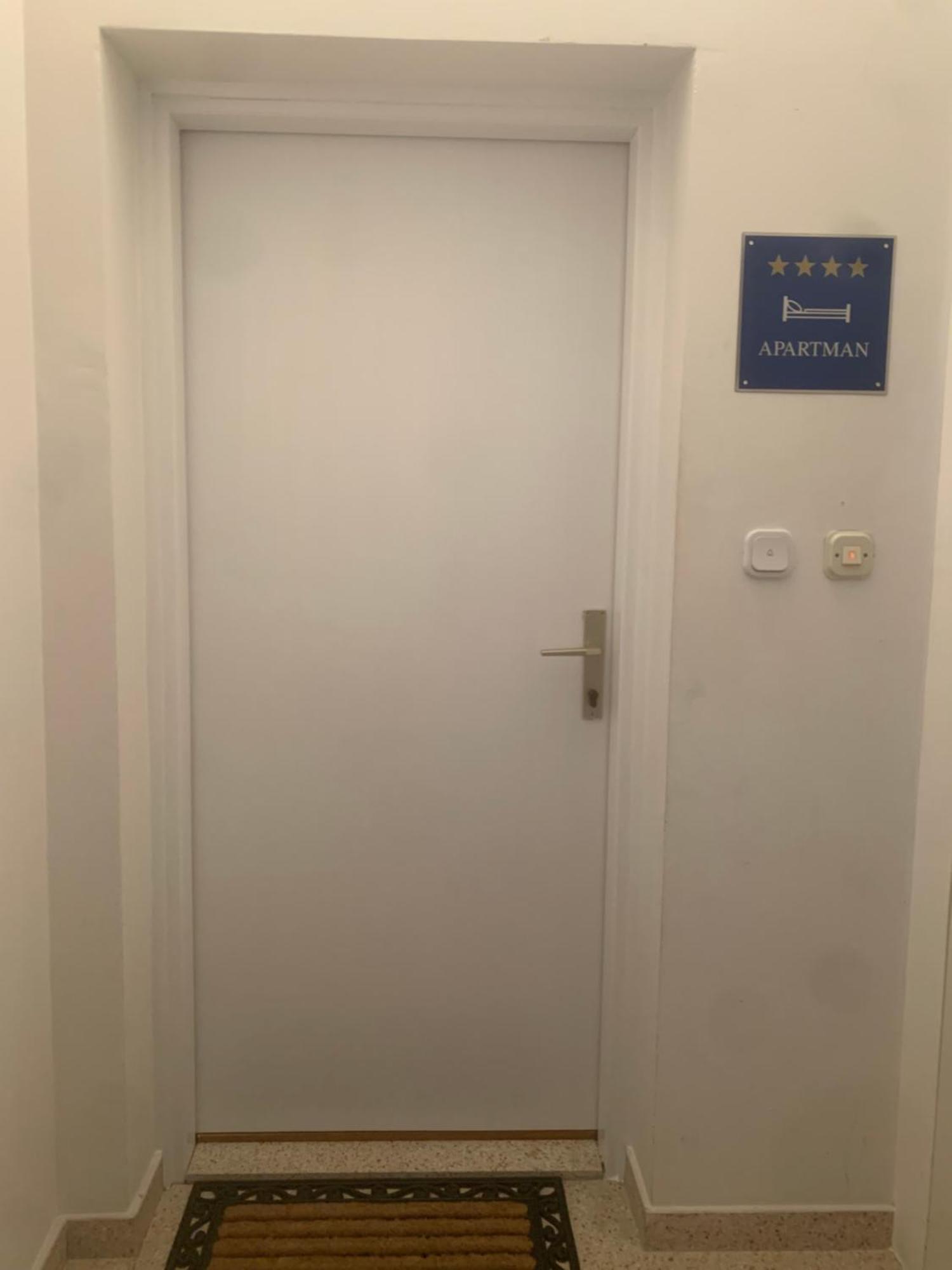 Dachgeschoss-Apartment "Andemi" In Istrien Novigrad Istria Eksteriør bilde